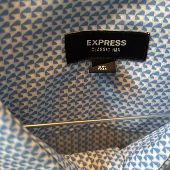 NWOT Express Men’s Blue And White Patterned XXLT Long Sleeve Button Up Shirt - Picture 2 of 4